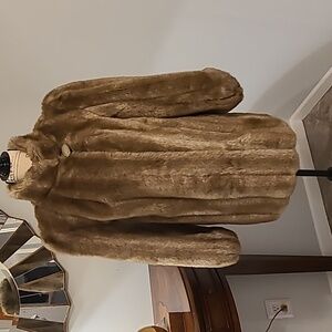 Elegant Women's Faux Fur Coat Blonde VINTAGE 80s